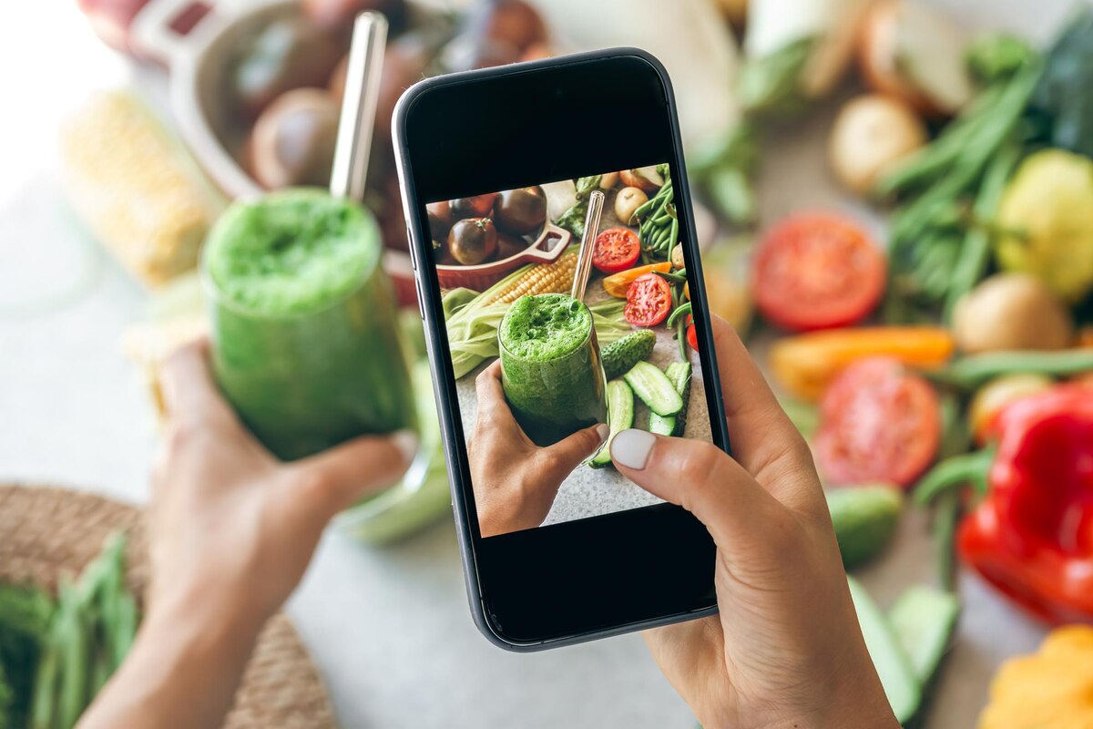 Social Media as a Tool for Promoting Nutritional Awareness