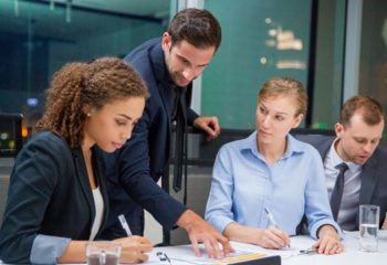 Why Online Office Management Courses Are Essential for Modern Workplace Skills